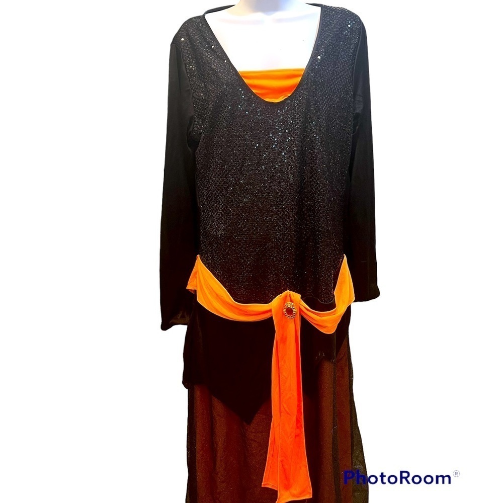 🧙🌙✨🎃Vintage Sequined and Feather Fringed Which Costume🎃✨🌙🧙